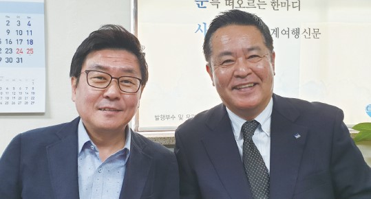 에디터 사진